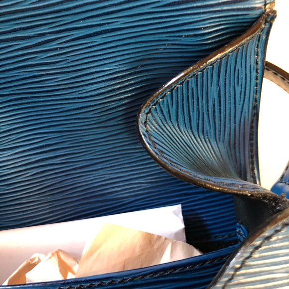 Authentic Louis Vuitton Cartouchiere - Picture 9 of 11